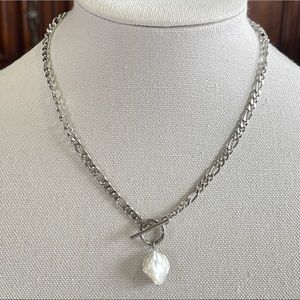 Silver Plated Chain Link Baroque Freshwater Pearl Pendant Necklace‎ 17.5in